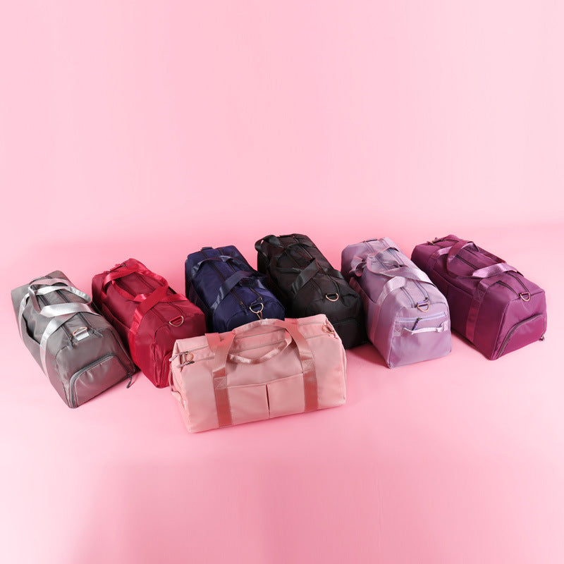 Stylish waterproof duffel bag suitable for both women and men for gym, travel, and sports activities.